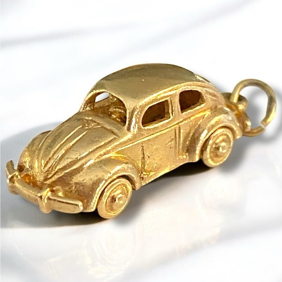 VINTAGE 1960’s Solid 14k Yellow Gold 3D Articulated VOLKSWAGEN Car Custom Charm!